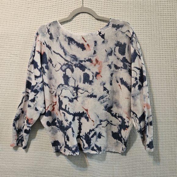 Lousa Ricci Lg Abstract Crochet Patterned Sweater - Picture 4 of 7